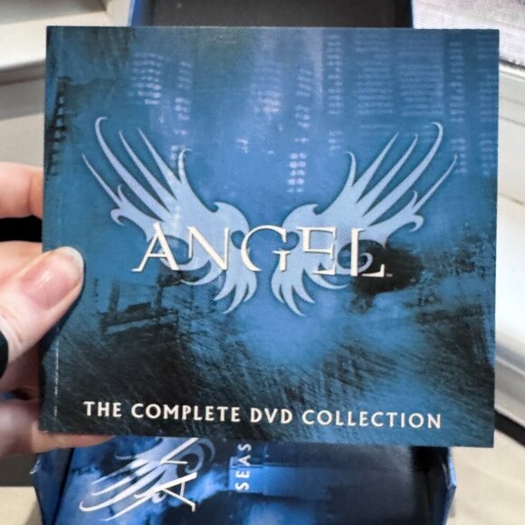 🎬 Rare Limited Edition DVD Collectors Angel TV Show - All Seasons (1-5) 121,193 - Picture 7 of 16
